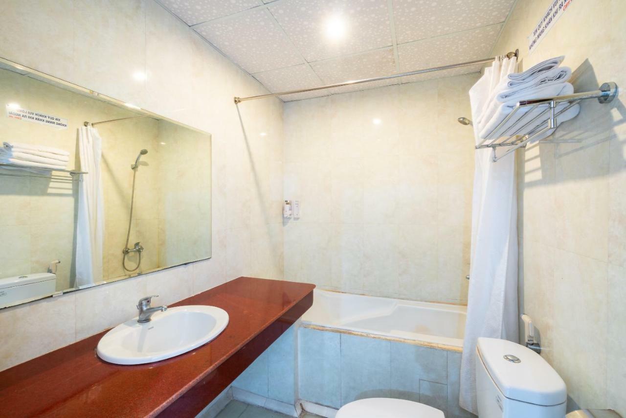 Oyo 375 Hoa Binh Hotel 다낭 외부 사진