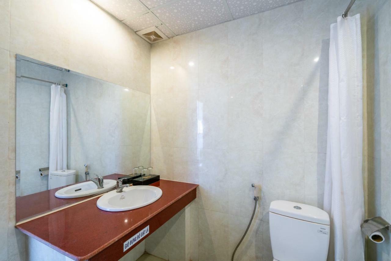 Oyo 375 Hoa Binh Hotel 다낭 외부 사진