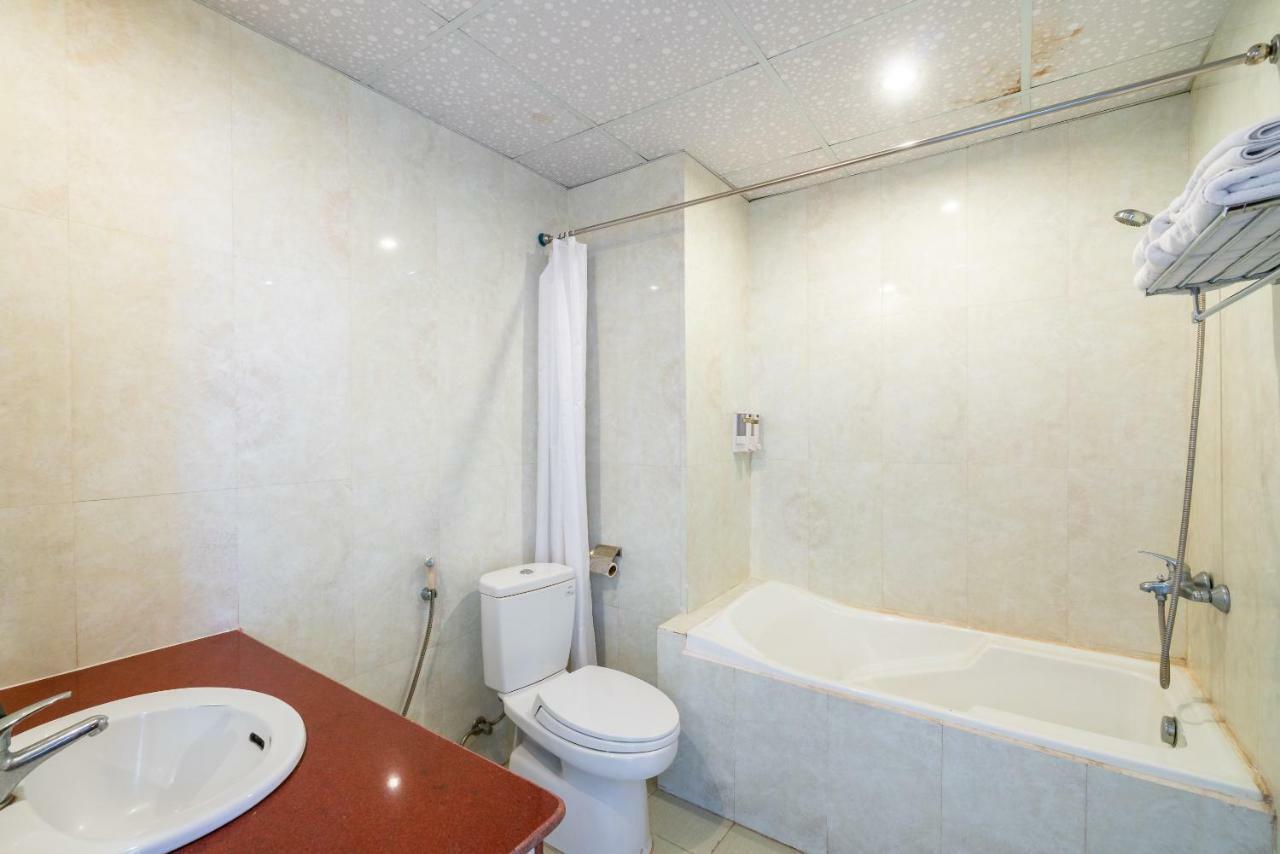 Oyo 375 Hoa Binh Hotel 다낭 외부 사진